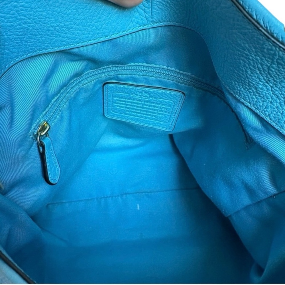 COACH shoulder bag in super soft teal pebble leather w/silver hardware - Picture 9 of 16